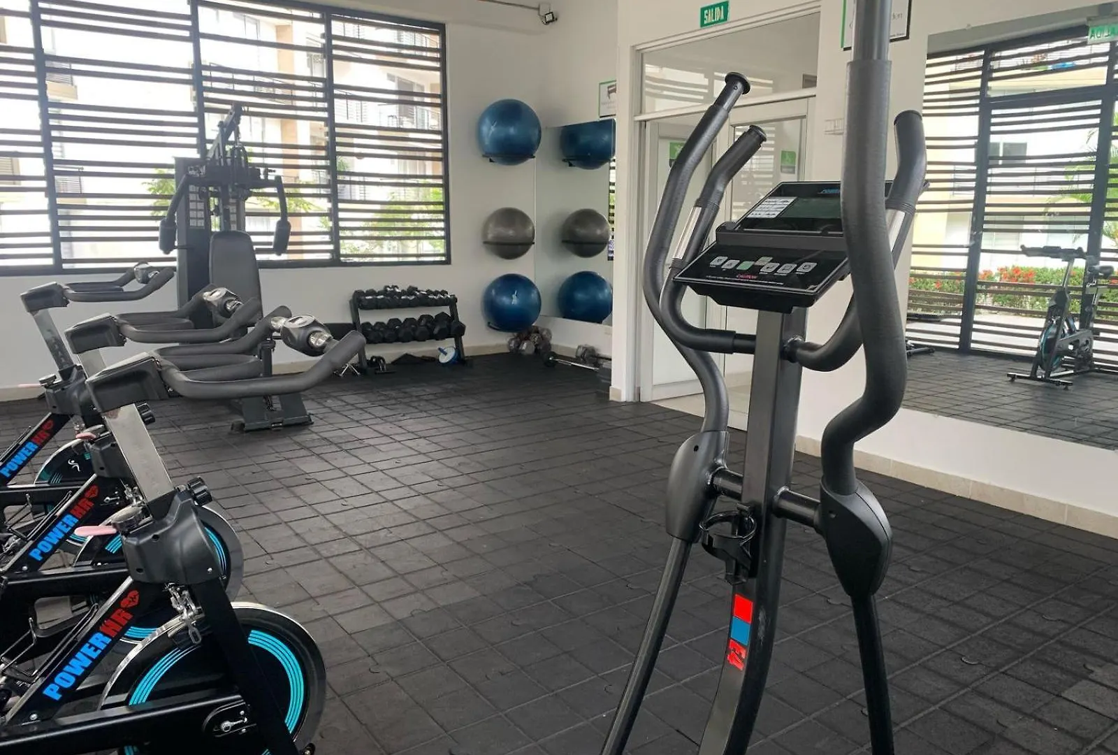 Hermoso Apartamento Hacienda Rosablanca Villavicencio Colombia